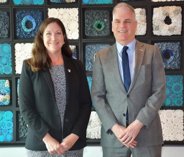 Directiva de USAID visita Paraguay en medio de controversia política