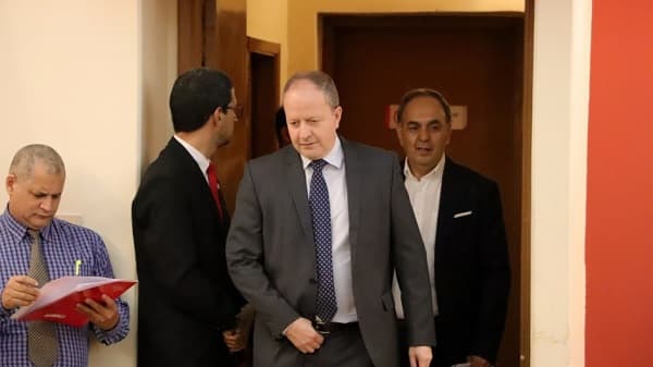 Sindicatos se movilizan contra recortes y reforma laboral