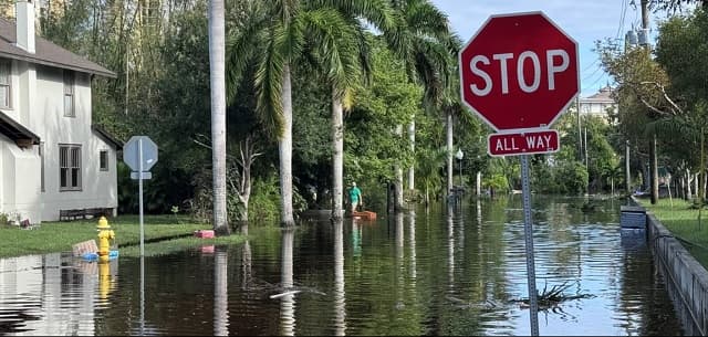 Precipitaciones récord y ciclón bomba golpean el norte de California