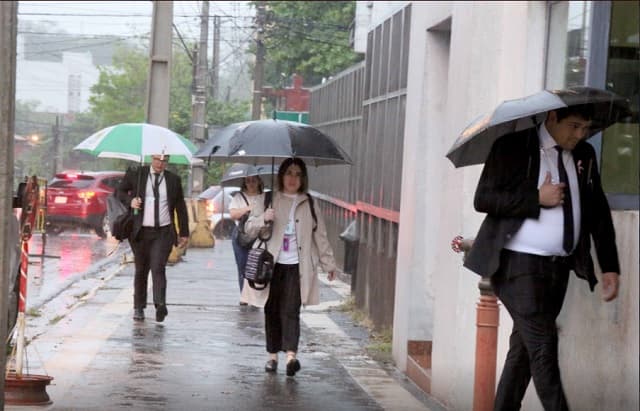 Jornada calurosa e inestable con lluvias y tormentas según Meteorología