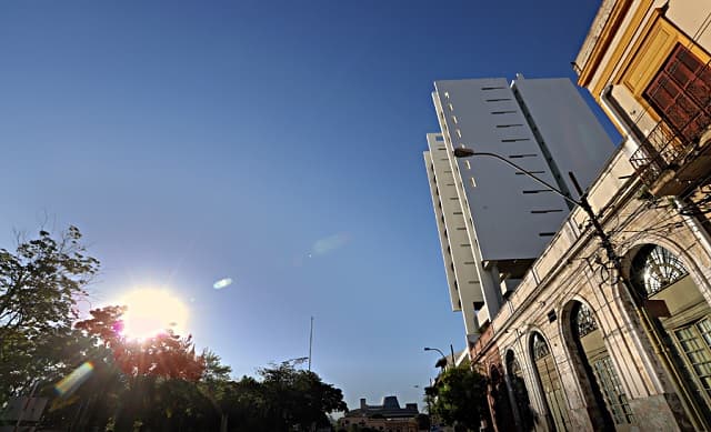 Lunes caluroso: máximas de hasta 40°C en el país