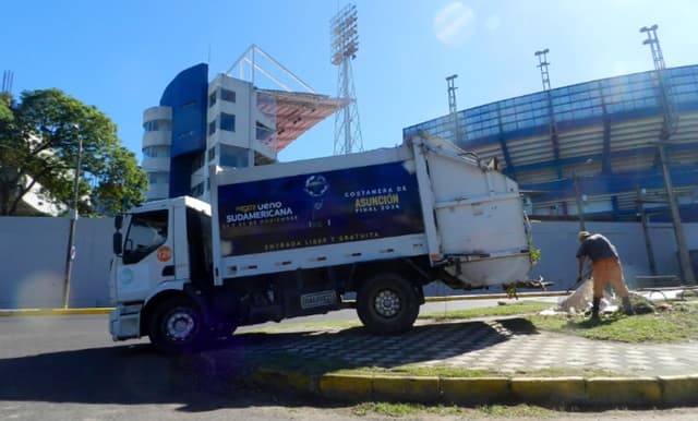 La Municipalidad de Asunción realiza mejoras en calles y veredas cercanas a La Nueva Olla