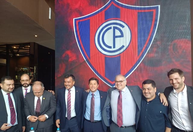 Oposición cerrista se organiza rumbo a las elecciones