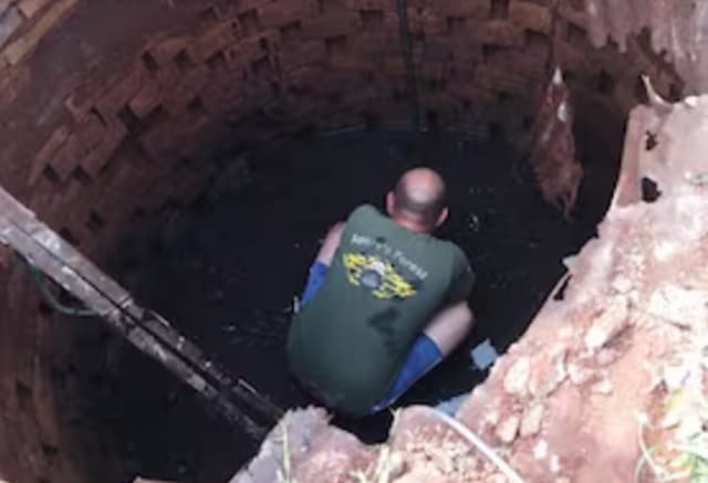 Familia cae a un pozo en Capiatá y muere un niño de dos años