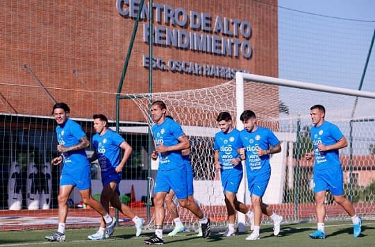 Operativo albirrojo en marcha para enfrentar a Argentina y Bolivia