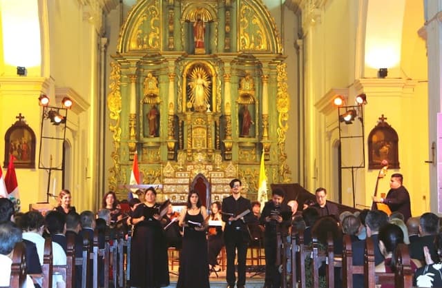 Villancicos barrocos peruanos y paraguayos en la Catedral