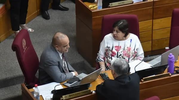 Bachi Núñez no descarta continuar como titular del Congreso