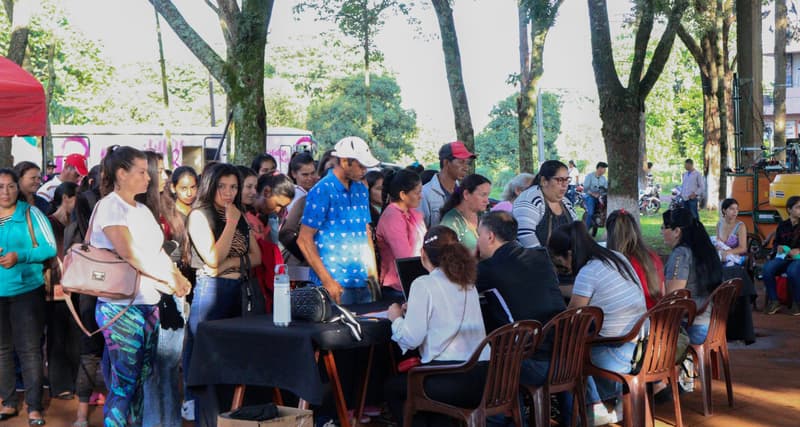 Servicios gratuitos de Ciudad Mujer Móvil llegan a Ñemby