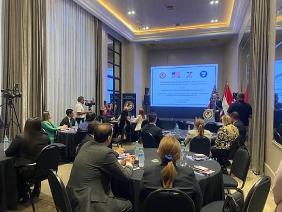 EE.UU. capacita a Paraguay en rastreo de dinero ilegal