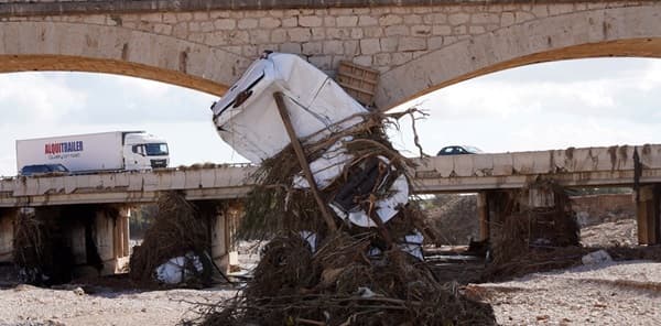 DANA en Valencia: 211 muertos y despliegue militar histórico