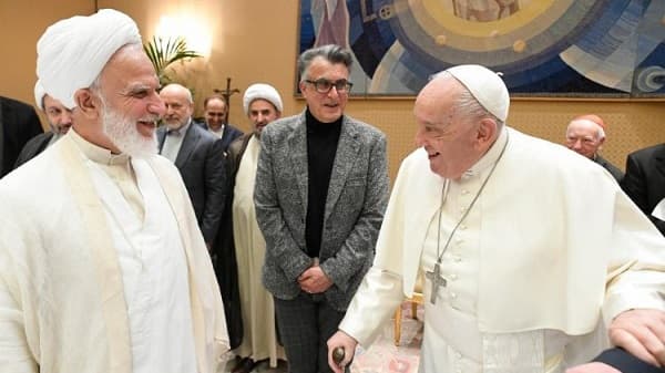 El Papa aboga por la paz en tiempos de amenaza nuclear