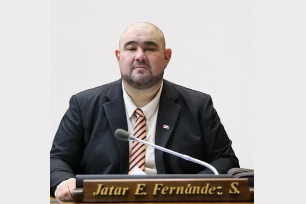 Senador Jatar Fernández admite falta de hoja de ruta en la CBI
