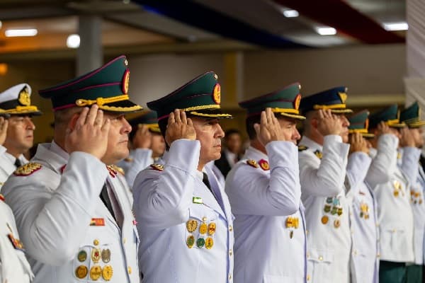 Incorporarán cinco mil nuevos policías antes de fin de año