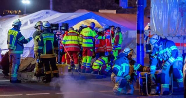 Atropello en mercado navideño de Alemania deja cinco muertos
