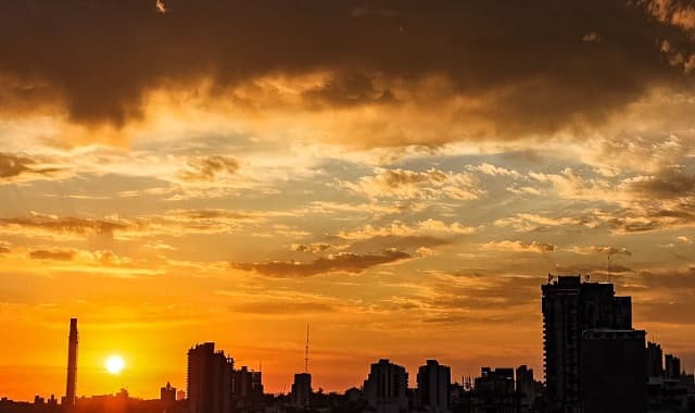 Intenso calor marcará el inicio de la semana en el país