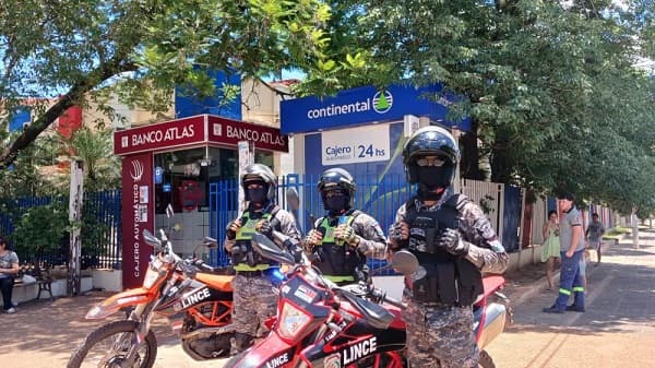 Policía Nacional refuerza seguridad en zonas bancarias por fin de año