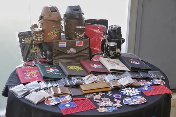 Paraguay exporta artesanías carcelarias a Taiwán en programa pionero