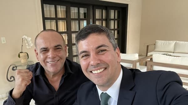 Peña llama ‘presidente de la República’ a Bachi y enciende debate sobre sucesión