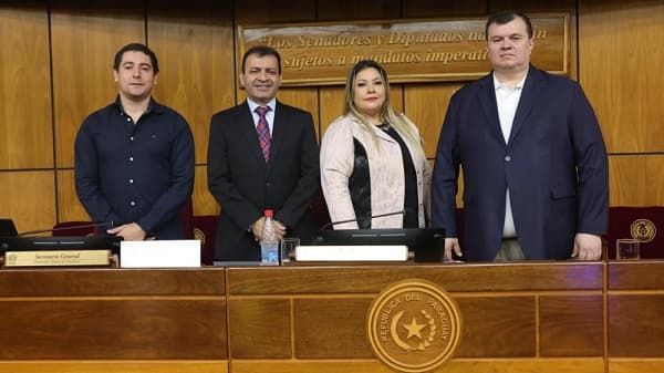 Congreso inicia receso con leales cartistas en Comisión Permanente