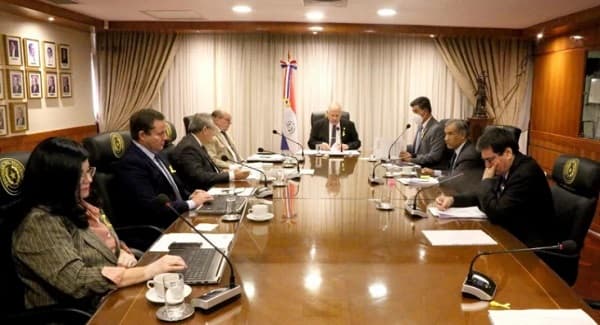 Corte Suprema implementará control digital para jueces de dos regiones