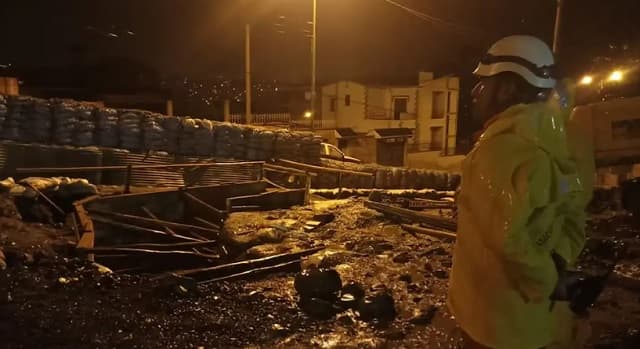 Lluvias fuertes en Bolivia desatan caos con desbordes de ríos y derrumbes