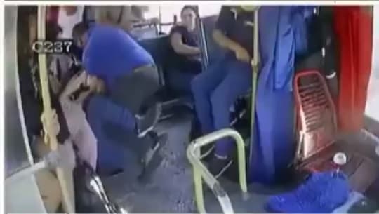Conductor de bus y automovilista se enfrentan a golpes en San Lorenzo