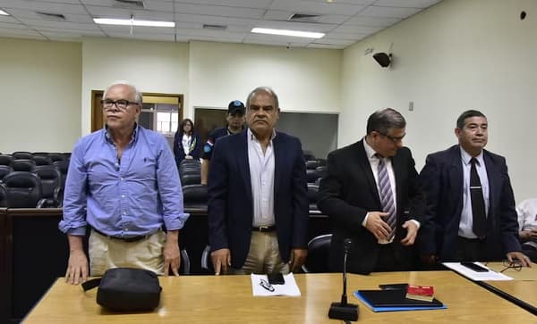 Bower frena juicio por torturas con nueva recusación al tribunal
