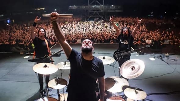 Kuazar hace historia: Metal paraguayo conquista escenarios europeos