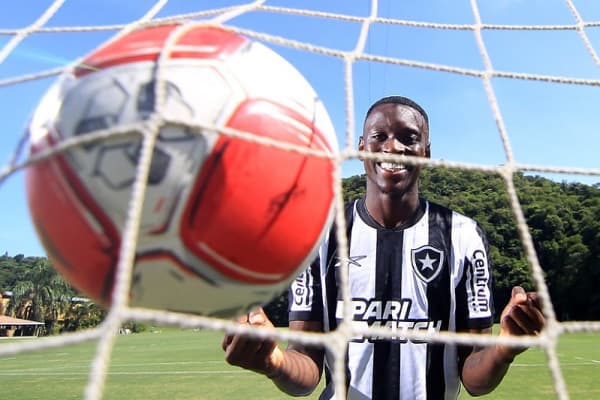 Luiz Henrique, nuevo Rey de América 2024