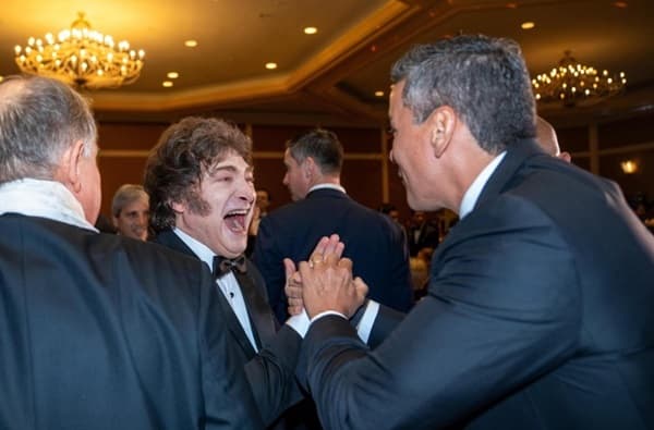 Milei visitará Paraguay en medio de escándalo de corrupción