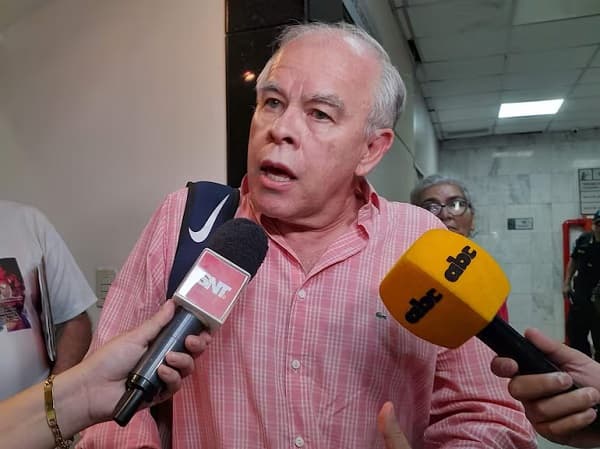 Juicio contra Walter Bower deberá continuar tras rechazo de recusaciones