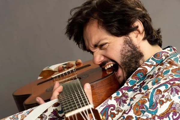 Yamandu Costa ofrecerá concierto gratuito en Teatro Municipal