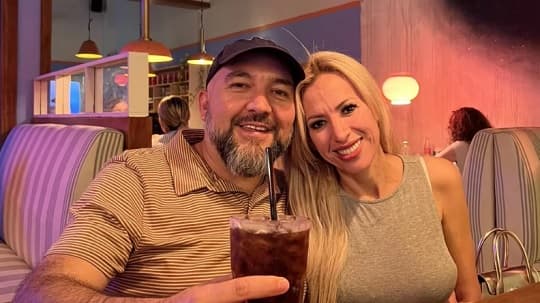 Esposa de Orlando Arévalo ya fuera de Terapia mientras él sigue internado