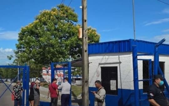 Clausuran frigorífico en San Antonio tras fuga de amoníaco