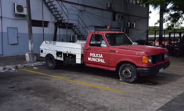 Crisis en PMT: Agentes juntan dinero para reparar única grúa