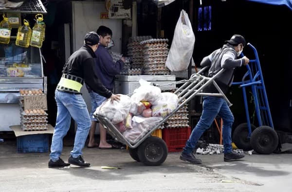 Crisis laboral paraguaya: sistema vulnera derechos del trabajador