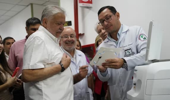 IPS recibe equipos láser para 100 pacientes en espera tras 18 meses