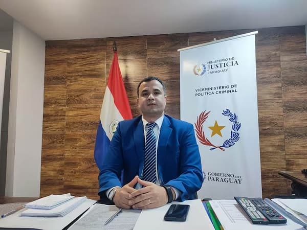 Renuncia el viceministro de Política Criminal Víctor Benítez