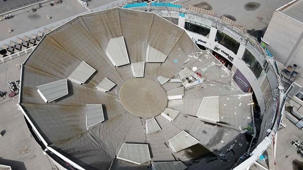 Derrumbe de techo en centro comercial peruano deja ocho muertos