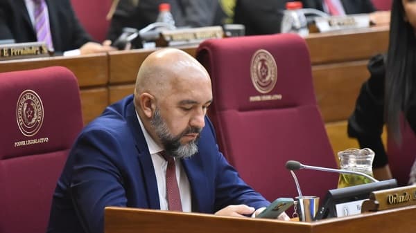 HC va a “escuchar” a Orlando Arévalo por chats con Lalo Gomes