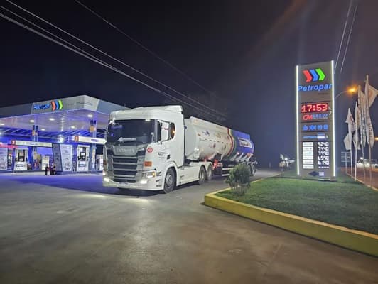 Crisis en Petropar: Nueva compra urgente de gasoil ante fracaso con Catar