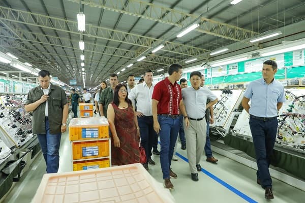 Brecha salarial: empleados públicos ganan 56% más que privados