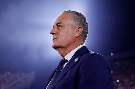 Alfaro conmueve con su declaración de amor a Paraguay tras victoria clave