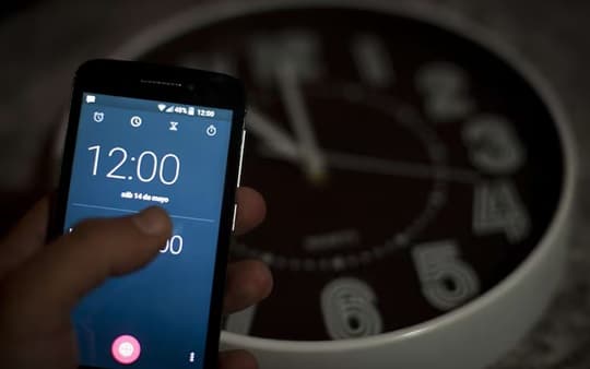 Dispositivos marcaron otra hora y este fue el motivo