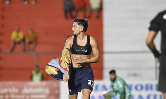 Cerro gana en un final agónico ante Gral. Caballero en Mallorquín