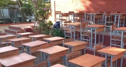 Nenecho distribuye pupitres adquiridos con recursos del Fonacide 2018