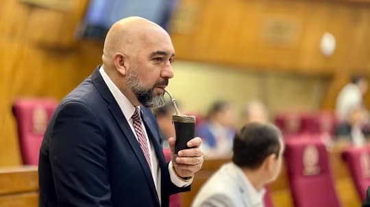 ¿Puede Arévalo asumir como concejal de Lambaré? Esto dice el TSJE al respecto