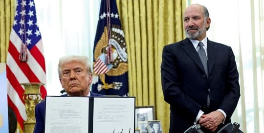 Trump amenaza a Irán con acción militar si no negocia programa nuclear