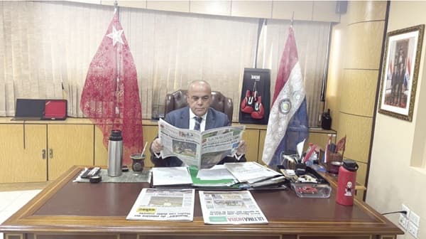 Congreso premia a bachilleres con direcciones millonarias