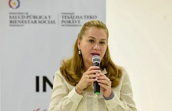 Diputados archivan interpelación a la ministra de Salud